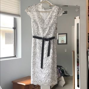 White/Black Lace Cap Sleeve Dress (New) Size 4